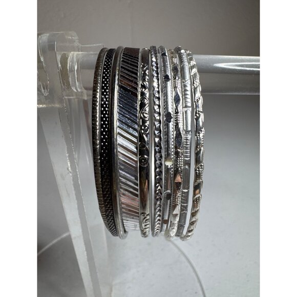 Bangle Bracelets Womens Lot Of 20 Mixed Silver-Tone Textured Unbranded - Picture 3 of 8